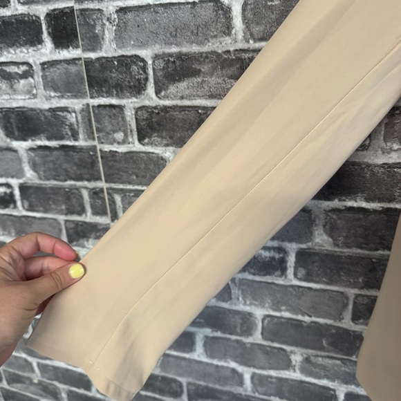 Lulu’s Miss Punctuality Lightweight Blazer Taupe tan - Picture 6 of 10